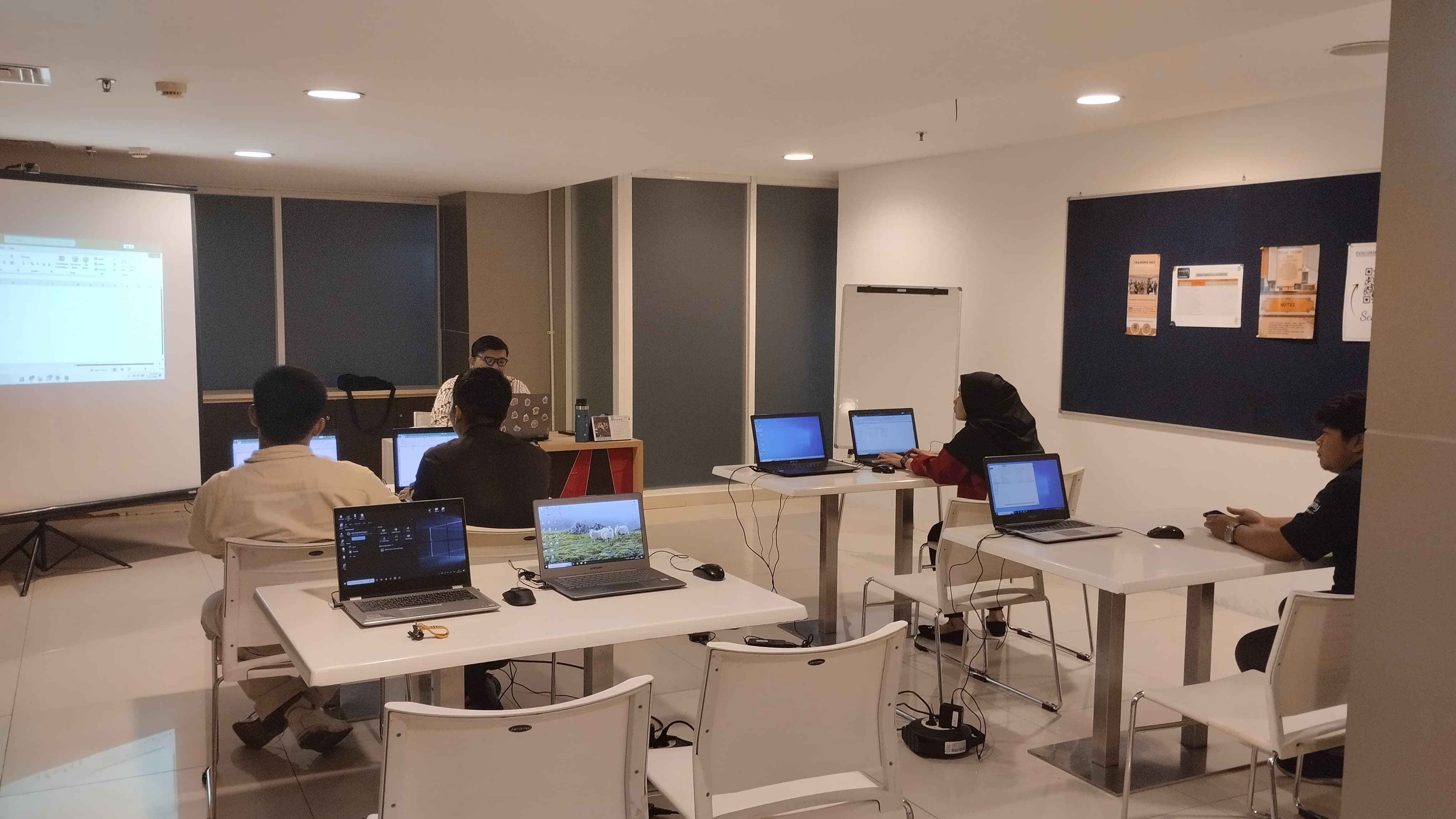 Training Excel Batch 1 – kegiatan B